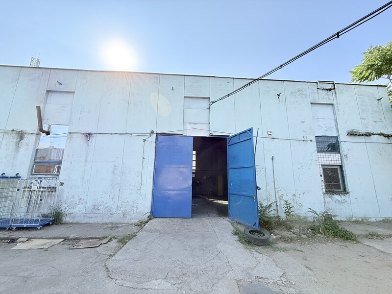 Obor - Veranda Mall/ Spatii industriale/ Comerciale 142mp si 222mp - Parter