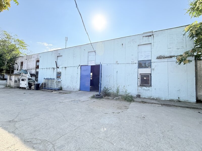 Obor - Veranda Mall/ Spatii industriale/ Comerciale 142mp si 222mp - Parter